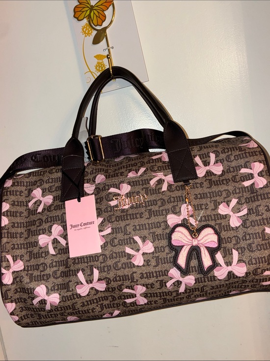 Juicy Couture Handbags - Juicy Couture Pink bow duffle bag